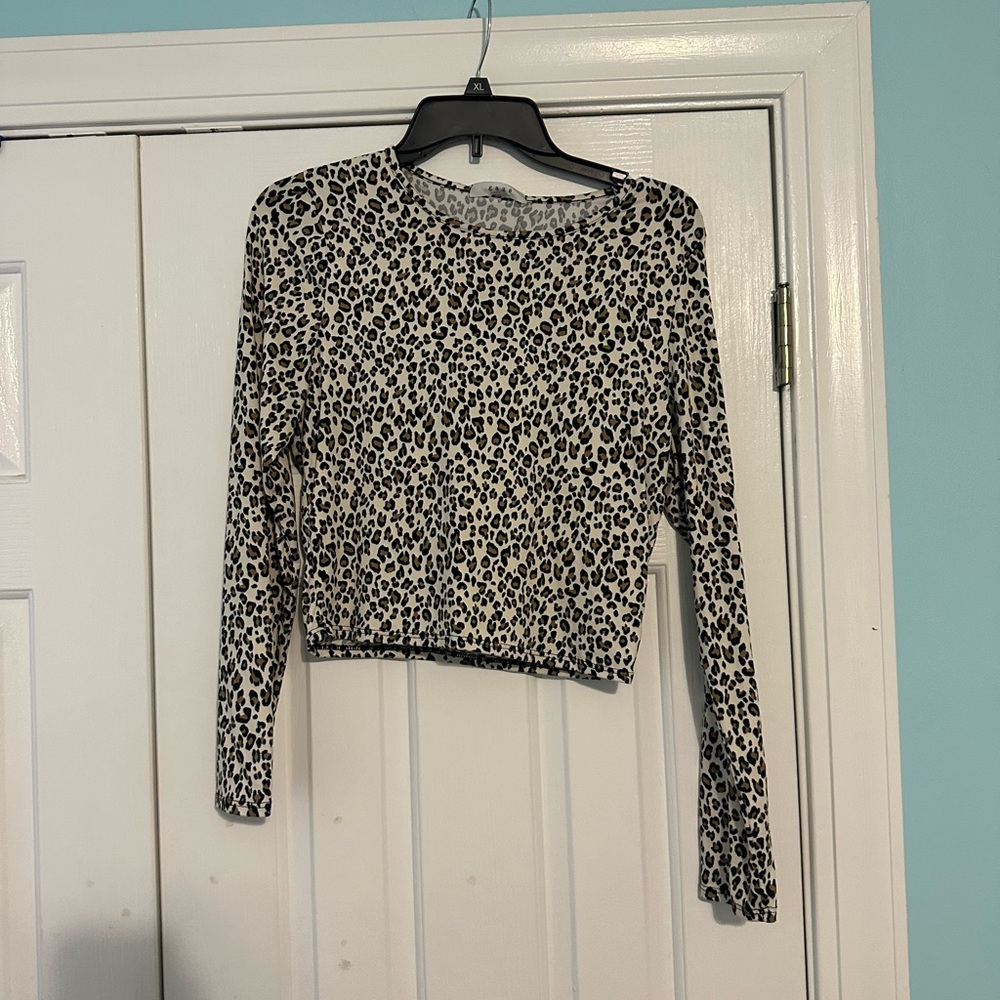 longsleeve cheetah croptop